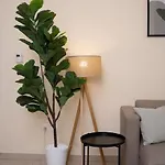Huge Apartment Walking To Dubai Mall And Burj Khalifa