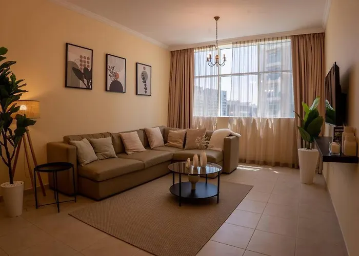 Huge Apartment Walking To Dubai Mall And Burj Khalifa